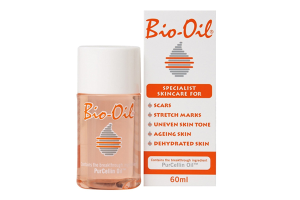 Tinh dầu trị rạn da Bio Oil đặc biệt hiệu quả trong việc phòng chống rạn nứt da, làm mờ vết sẹo cho các mẹ đang mang thai